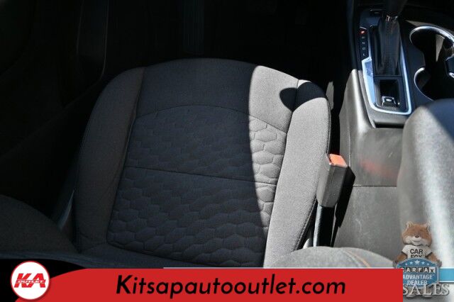 2019 Chevrolet Equinox LT / AWD / Auto Start / Power & Heats Front Cloth Seats / Apple CarPlay & Android Auto / Back Up Camera / Cruise Control / Keyless Entry & Start / Alloy Wheels / 28 MPG / Tow Pkg Banglore