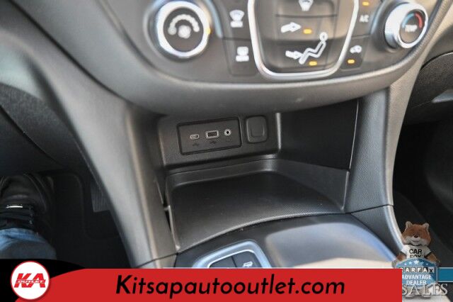 2019 Chevrolet Equinox LT / AWD / Auto Start / Power & Heats Front Cloth Seats / Apple CarPlay & Android Auto / Back Up Camera / Cruise Control / Keyless Entry & Start / Alloy Wheels / 28 MPG / Tow Pkg Banglore