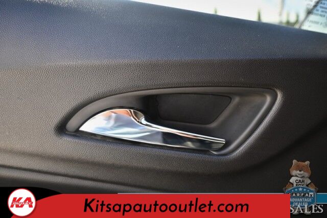 2019 Chevrolet Equinox LT / AWD / Auto Start / Power & Heats Front Cloth Seats / Apple CarPlay & Android Auto / Back Up Camera / Cruise Control / Keyless Entry & Start / Alloy Wheels / 28 MPG / Tow Pkg Banglore