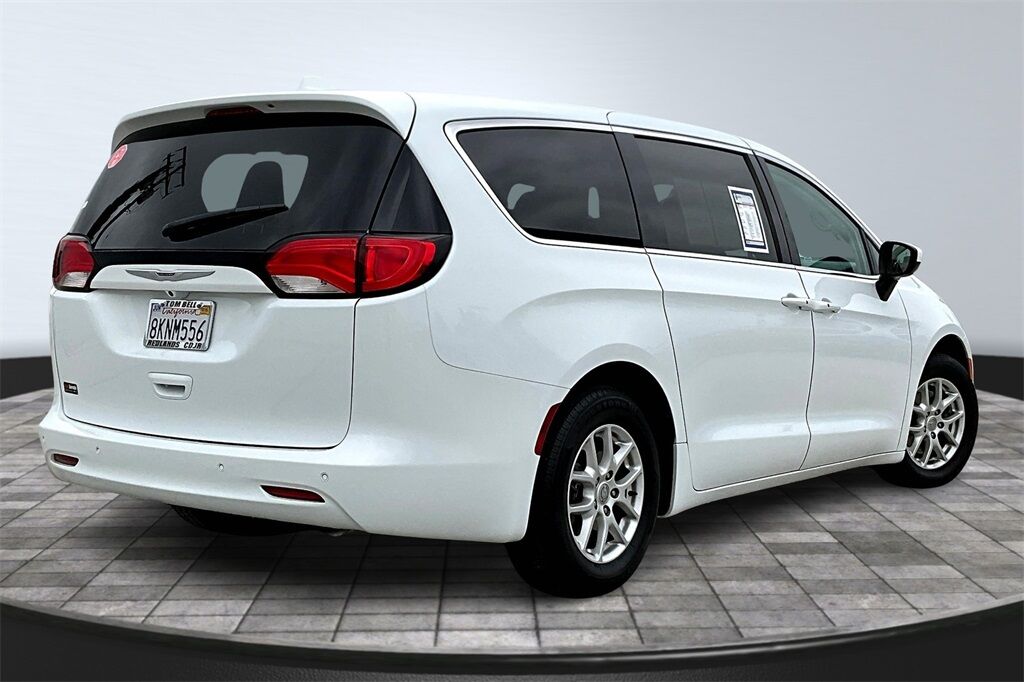 2019 Chrysler Pacifica Touring Quincy MA