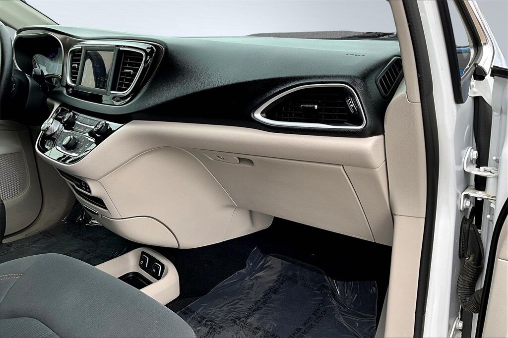 2019 Chrysler Pacifica Touring Quincy MA