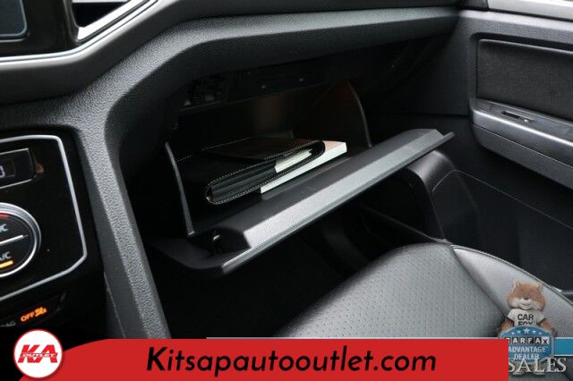 2019 Volkswagen Atlas 3.6L V6 SEL / Auto Start / Heated Leather Seats & Steering Wheel / NAV / Pano Sunroof / Adaptive Cruise / Lane Depart & Blind Spot Alert / Apple CarPlay & Android Auto / 3rd Row / Seats 7 / Tow Pkg Banglore