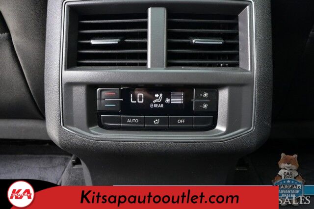 2019 Volkswagen Atlas 3.6L V6 SEL / Auto Start / Heated Leather Seats & Steering Wheel / NAV / Pano Sunroof / Adaptive Cruise / Lane Depart & Blind Spot Alert / Apple CarPlay & Android Auto / 3rd Row / Seats 7 / Tow Pkg Banglore