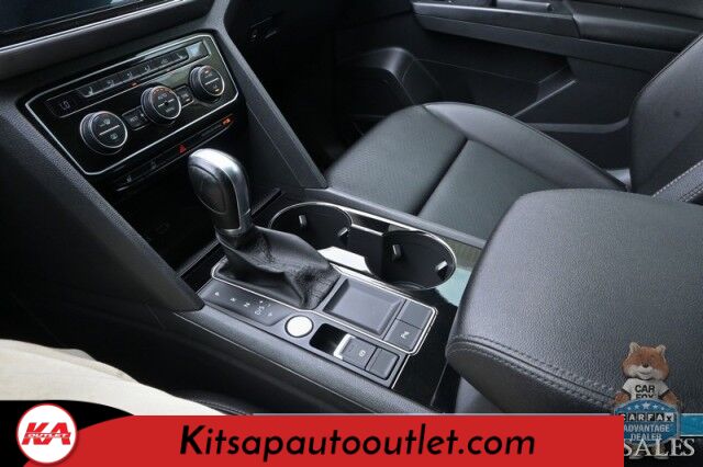 2019 Volkswagen Atlas 3.6L V6 SEL / Auto Start / Heated Leather Seats & Steering Wheel / NAV / Pano Sunroof / Adaptive Cruise / Lane Depart & Blind Spot Alert / Apple CarPlay & Android Auto / 3rd Row / Seats 7 / Tow Pkg Banglore