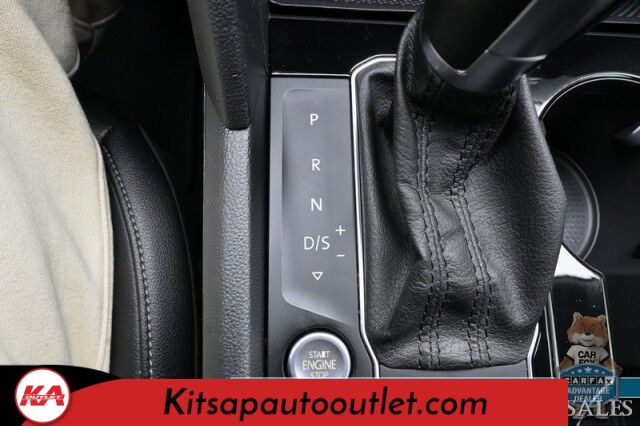 2019 Volkswagen Atlas 3.6L V6 SEL / Auto Start / Heated Leather Seats & Steering Wheel / NAV / Pano Sunroof / Adaptive Cruise / Lane Depart & Blind Spot Alert / Apple CarPlay & Android Auto / 3rd Row / Seats 7 / Tow Pkg Banglore