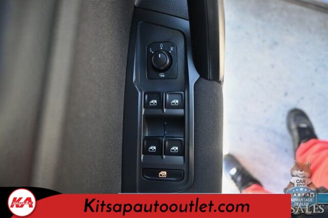 2019 Volkswagen Tiguan S / AWD / Automatic / Heated Premium Cloth Seats / Apple CarPlay & Android Auto / USB Input / Back Up Camera / Cruise Control / Air Conditioning / Aluminum Wheels / 29 MPG / Only 73k Miles Banglore