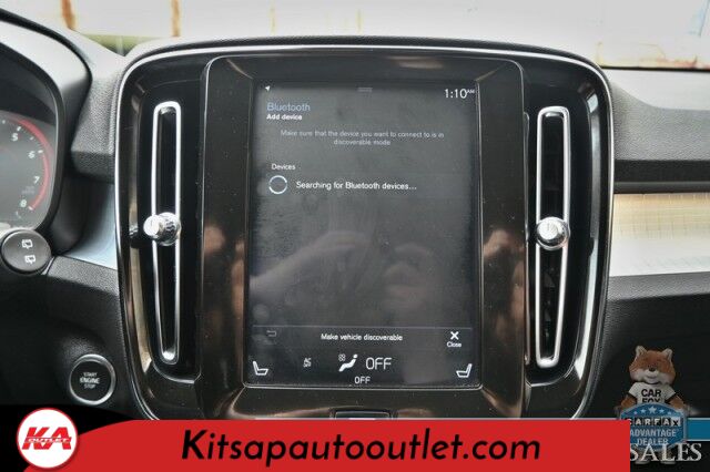 2019 Volvo XC40 Momentum / AWD / Vision Pkg / Power & Heated Leather Seats / Heated Steering Wheel / Lane Departure & Blind Spot Alert / Apple CarPlay & Android Auto / Back Up Camera / Front & Rear Park Assist / 31 MPG Banglore