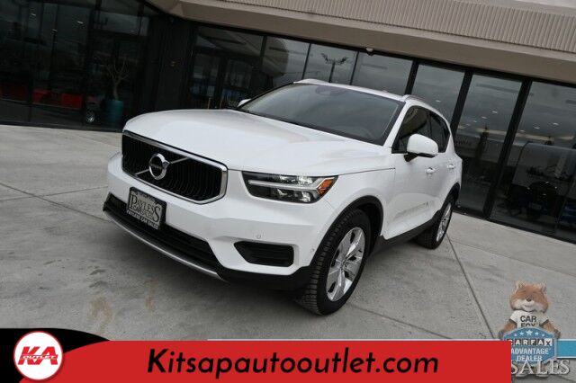 2019 Volvo XC40 Momentum / AWD / Vision Pkg / Power & Heated Leather Seats / Heated Steering Wheel / Lane Departure & Blind Spot Alert / Apple CarPlay & Android Auto / Back Up Camera / Front & Rear Park Assist / 31 MPG Banglore