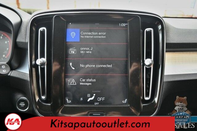2019 Volvo XC40 Momentum / AWD / Vision Pkg / Power & Heated Leather Seats / Heated Steering Wheel / Lane Departure & Blind Spot Alert / Apple CarPlay & Android Auto / Back Up Camera / Front & Rear Park Assist / 31 MPG Banglore