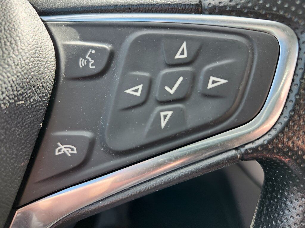 2020 Chevrolet Equinox LS Green Bay WI