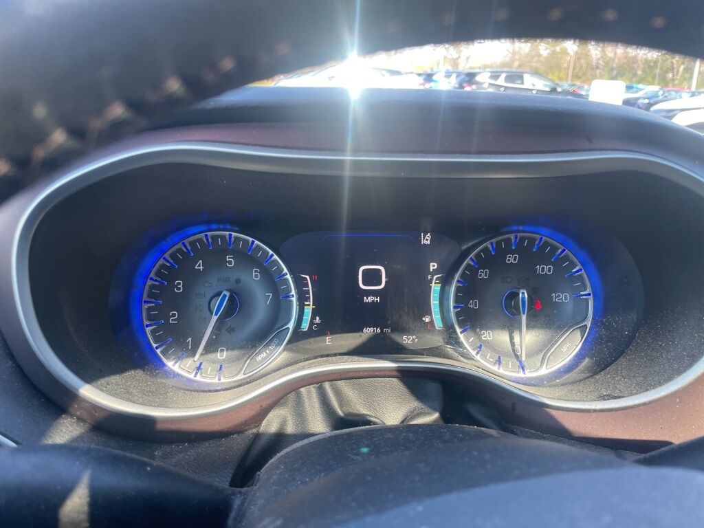 2020 Chrysler Pacifica Touring L Plus Kenosha WI