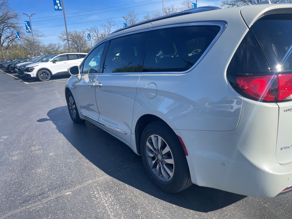 2020 Chrysler Pacifica Touring L Plus Kenosha WI