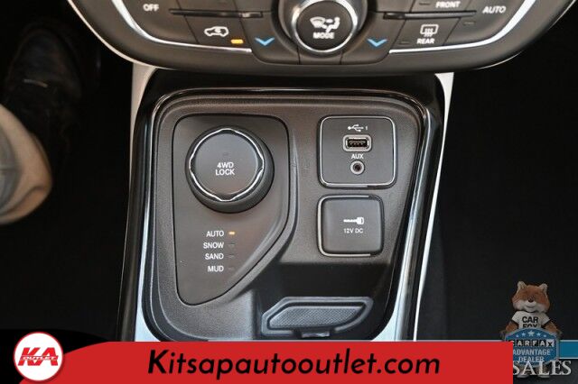 2020 Jeep Compass Limited / 4X4 / AutoStart / Power & Heated Leather Seats / Heated Steering Wheel / Apple CarPlay & Android Auto / Back Up Camera / Cruise Control / Keyless Entry & Start / Alloy Wheels / 30 MPG / 1-Owner Banglore