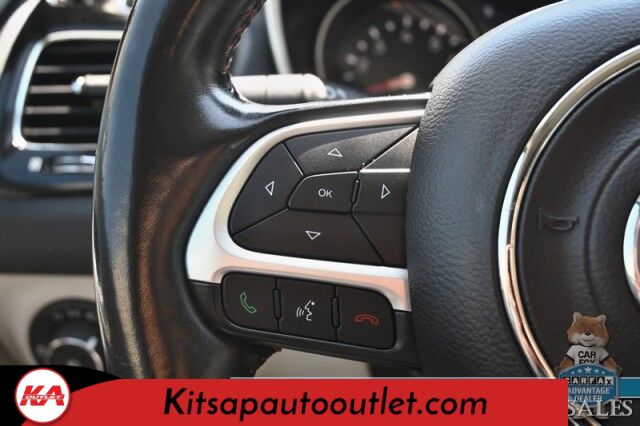 2020 Jeep Compass Limited / 4X4 / AutoStart / Power & Heated Leather Seats / Heated Steering Wheel / Apple CarPlay & Android Auto / Back Up Camera / Cruise Control / Keyless Entry & Start / Alloy Wheels / 30 MPG / 1-Owner Banglore