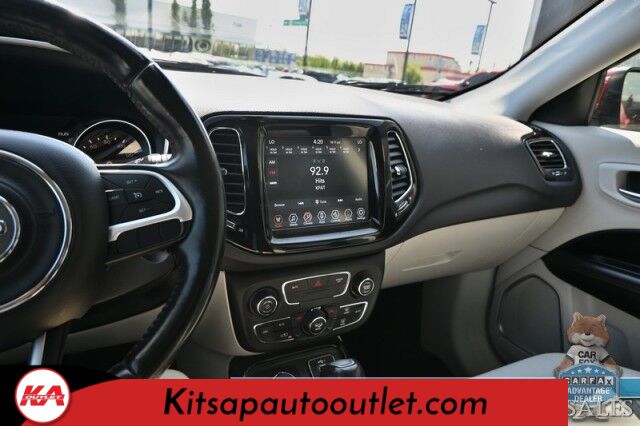 2020 Jeep Compass Limited / 4X4 / AutoStart / Power & Heated Leather Seats / Heated Steering Wheel / Apple CarPlay & Android Auto / Back Up Camera / Cruise Control / Keyless Entry & Start / Alloy Wheels / 30 MPG / 1-Owner Banglore