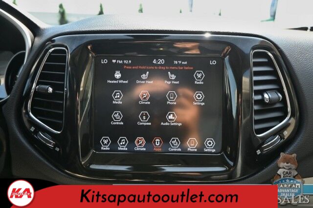 2020 Jeep Compass Limited / 4X4 / AutoStart / Power & Heated Leather Seats / Heated Steering Wheel / Apple CarPlay & Android Auto / Back Up Camera / Cruise Control / Keyless Entry & Start / Alloy Wheels / 30 MPG / 1-Owner Banglore