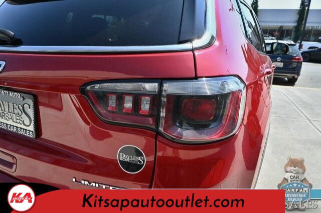 2020 Jeep Compass Limited / 4X4 / AutoStart / Power & Heated Leather Seats / Heated Steering Wheel / Apple CarPlay & Android Auto / Back Up Camera / Cruise Control / Keyless Entry & Start / Alloy Wheels / 30 MPG / 1-Owner Banglore