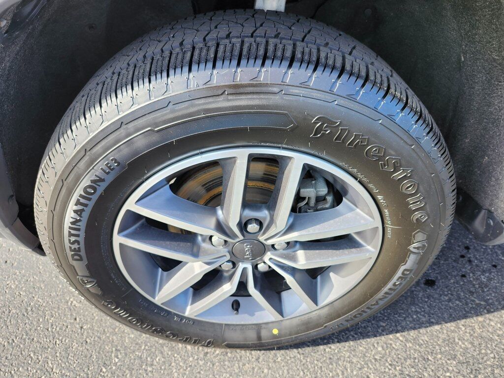 2020 Jeep Grand Cherokee Laredo Green Bay WI