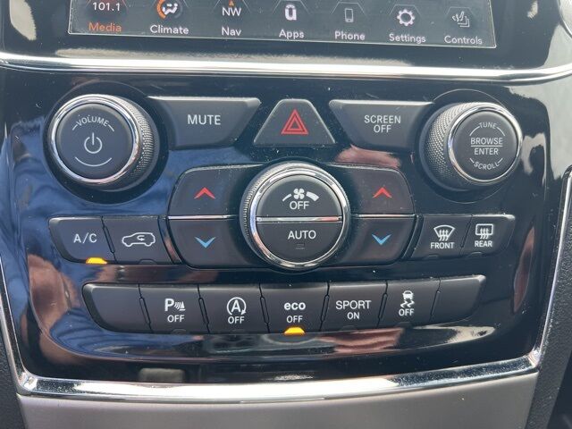 2020 Jeep Grand Cherokee Limited Green Bay WI