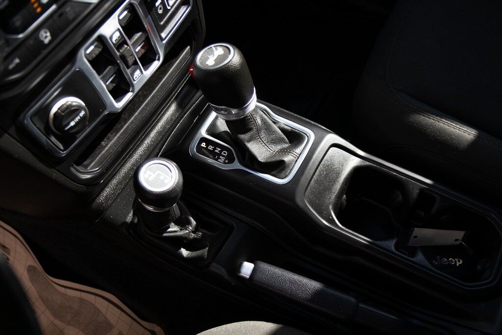 2020 Jeep Wrangler Unlimited Sport Altitude Kenosha WI
