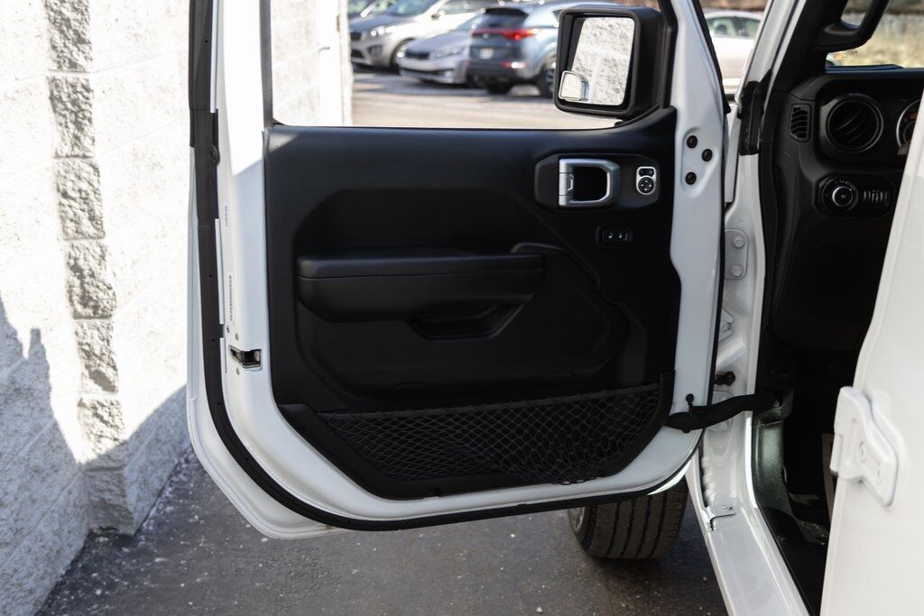 2020 Jeep Wrangler Unlimited Sport Altitude Kenosha WI