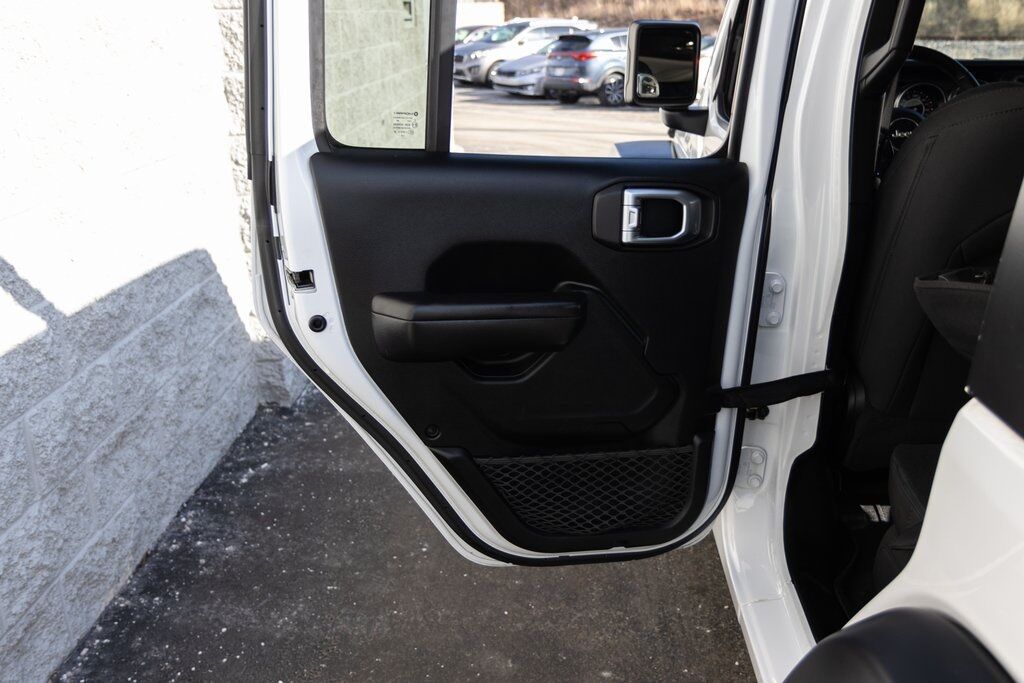 2020 Jeep Wrangler Unlimited Sport Altitude Kenosha WI