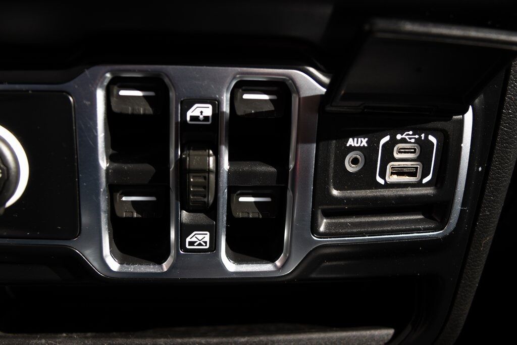 2020 Jeep Wrangler Unlimited Sport Altitude Kenosha WI