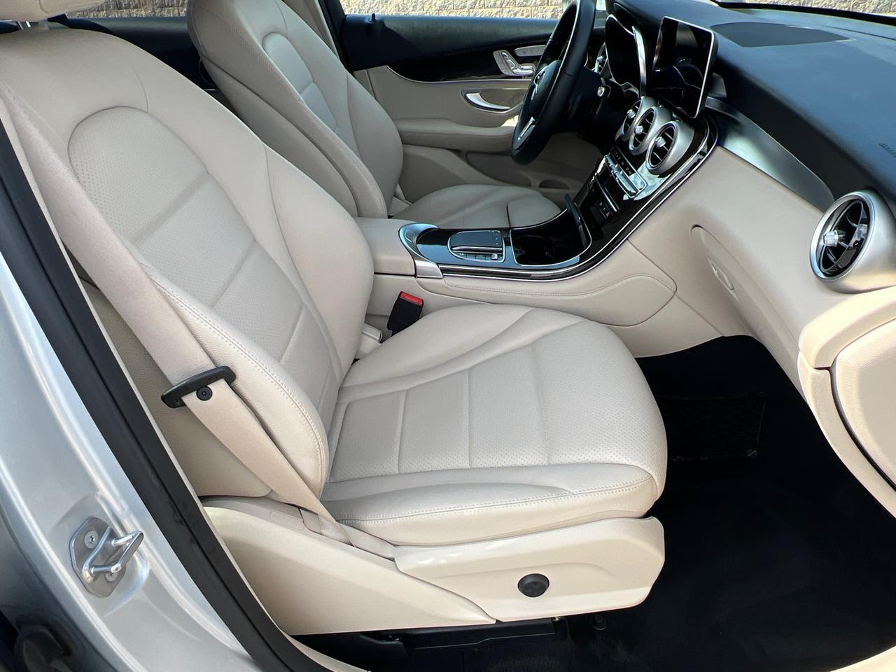 2020 Mercedes-Benz GLC GLC 300 Hagerstown MD