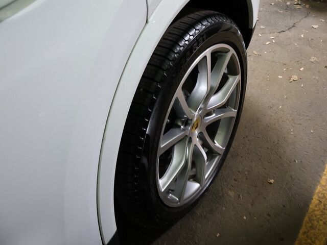 2020 Porsche Cayenne  Merriam KS