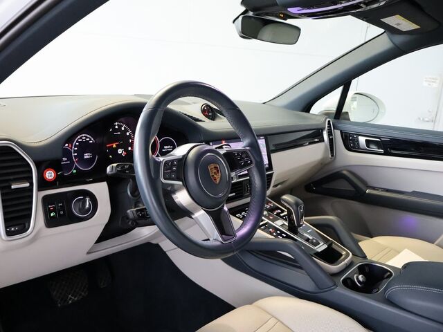 2020 Porsche Cayenne  Merriam KS
