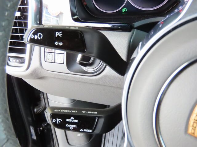 2020 Porsche Cayenne  Merriam KS