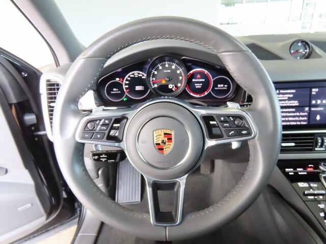 2020 Porsche Cayenne  Merriam KS