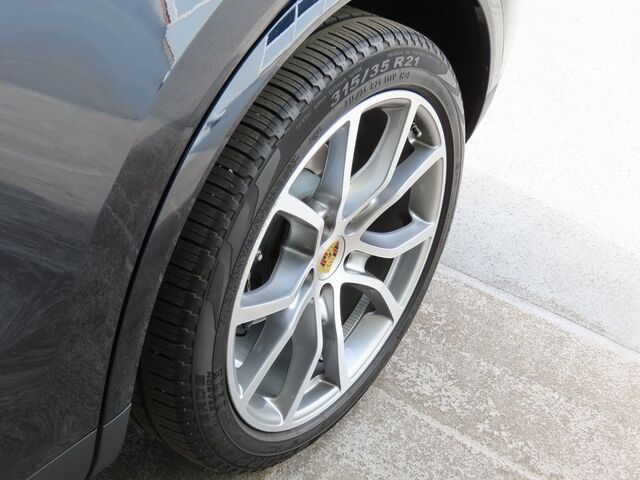 2020 Porsche Cayenne  Merriam KS