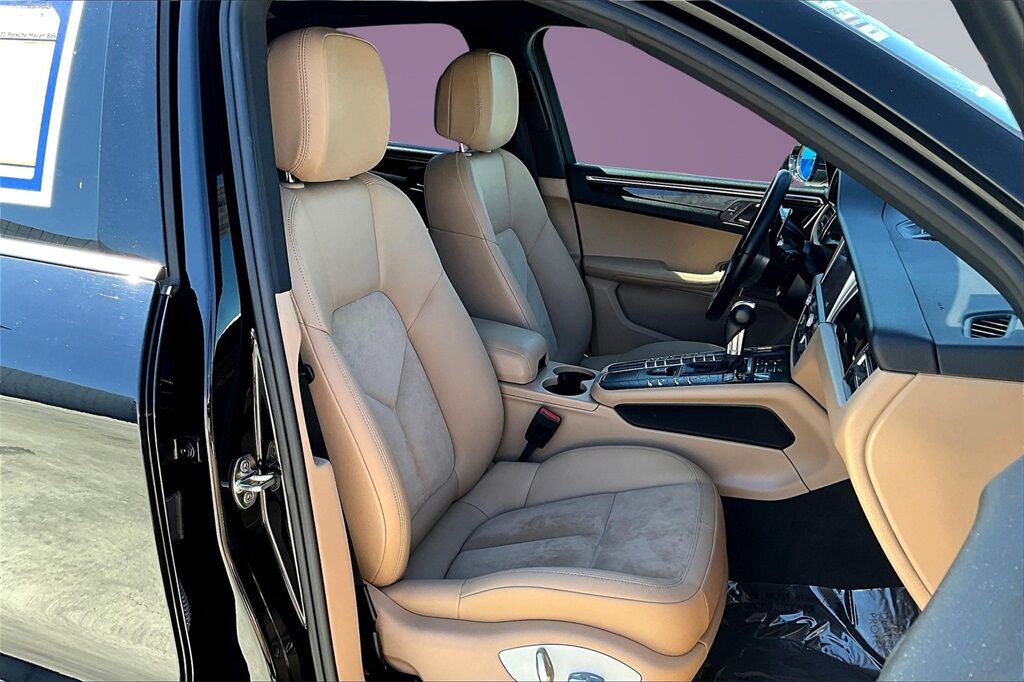 2020 Porsche Macan Base Quincy MA