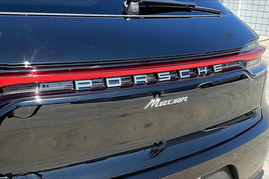 2020 Porsche Macan Base Quincy MA