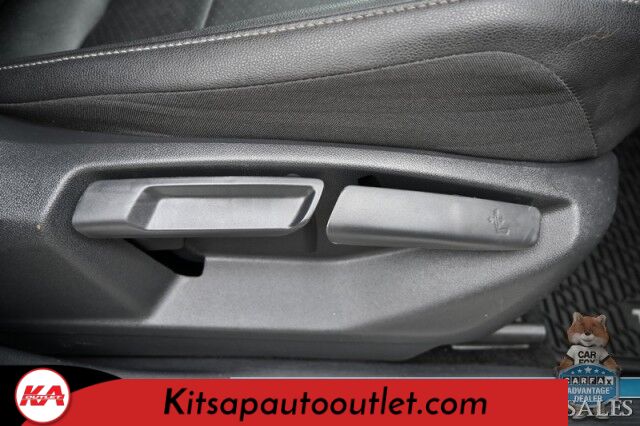 2020 Volkswagen Tiguan SE / AWD / Power & Heated Leather Seats / Panoramic Sunroof / Blind Spot Alert / Apple CarPlay & Android Auto / Wireless Phone Charger / Keyless Entry & Start / Back Up Camera / Tow Pkg / 27 MPG Banglore