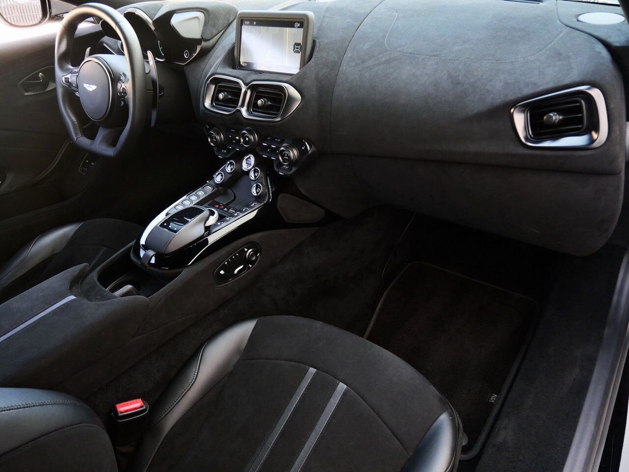 2021 Aston Martin Vantage Lawrence KS