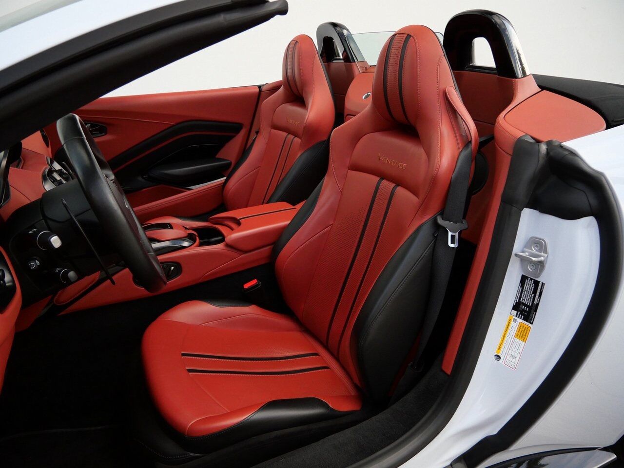 2021 Aston Martin Vantage Lawrence KS