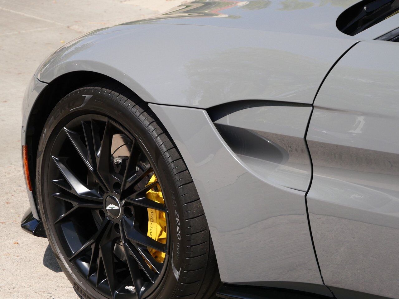 2021 Aston Martin Vantage Lawrence KS