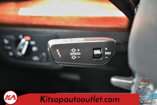 2021 Audi Q5 Premium Plus / AWD / Power & Heated Leather Seats / Heated Steering Wheel / Panoramic Sunroof / Adaptive Cruise / Lane Depart & Blind Spot Alert / 360 Camera / Apple CarPlay & Android Auto / USB Input / 28 MPG Banglore