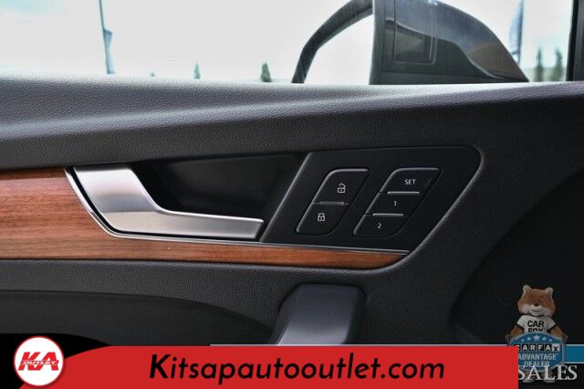 2021 Audi Q5 Premium Plus / AWD / Power & Heated Leather Seats / Heated Steering Wheel / Panoramic Sunroof / Adaptive Cruise / Lane Depart & Blind Spot Alert / 360 Camera / Apple CarPlay & Android Auto / USB Input / 28 MPG Banglore