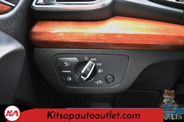 2021 Audi Q5 Premium Plus / AWD / Power & Heated Leather Seats / Heated Steering Wheel / Panoramic Sunroof / Adaptive Cruise / Lane Depart & Blind Spot Alert / 360 Camera / Apple CarPlay & Android Auto / USB Input / 28 MPG Banglore