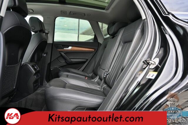 2021 Audi Q5 Premium Plus / AWD / Power & Heated Leather Seats / Heated Steering Wheel / Panoramic Sunroof / Adaptive Cruise / Lane Depart & Blind Spot Alert / 360 Camera / Apple CarPlay & Android Auto / USB Input / 28 MPG Banglore