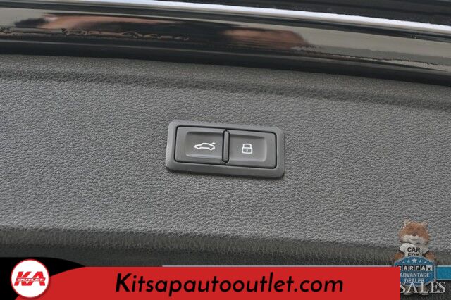 2021 Audi Q5 Premium Plus / AWD / Power & Heated Leather Seats / Heated Steering Wheel / Panoramic Sunroof / Adaptive Cruise / Lane Depart & Blind Spot Alert / 360 Camera / Apple CarPlay & Android Auto / USB Input / 28 MPG Banglore