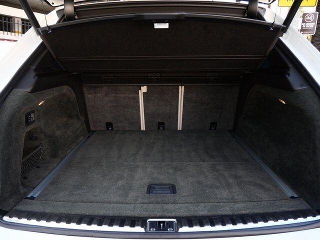 2021 Bentley Bentayga V8 V8 Lawrence KS