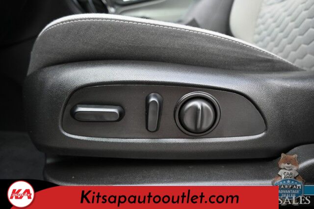 2021 Chevrolet Equinox LT / AWD / Driver Convenience Pkg / Auto Start / Power & Heated Cloth Seats / Lane Departure & Blind Spot Alert / Apple CarPlay & Android Auto / Back Up Camera / Keyless Entry & Start / Power Liftgate / 1-Owner Banglore