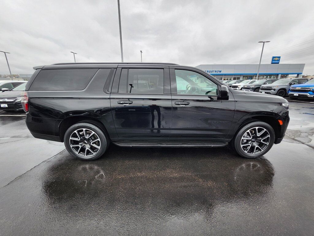 2021 Chevrolet Suburban RST Green Bay WI