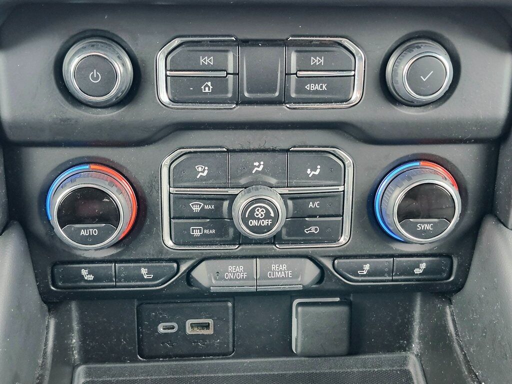 2021 Chevrolet Suburban RST Green Bay WI