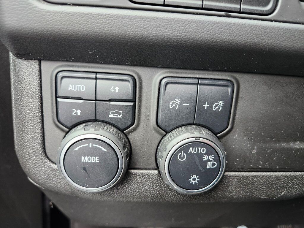 2021 Chevrolet Suburban RST Green Bay WI