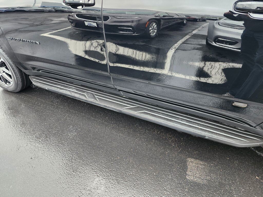 2021 Chevrolet Suburban RST Green Bay WI